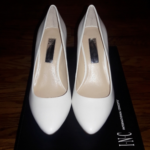 INC International Concepts Shoes - NIB INC Bright White Leather Zitah Pumps Size 5.5
